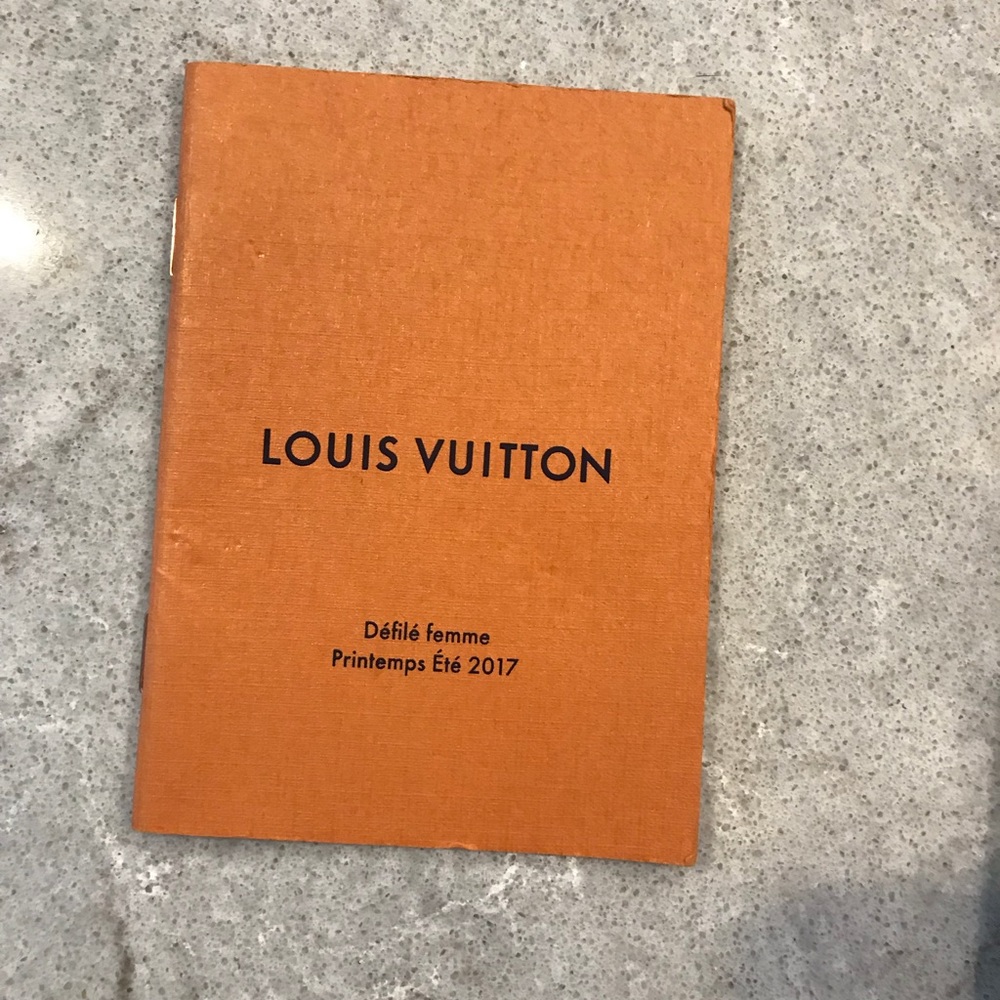 Authentic Louis Vuitton iPhone 7 case. - Picture 5 of 8